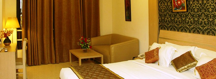 1777/Hotel Crown Palace - Allahabad 10.jpg